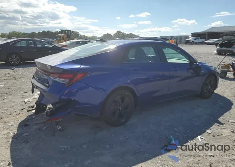 2021 Hyundai Elantra Sel z USA, uszkodzony, nr VIN 5NPLM4AG4MH044158